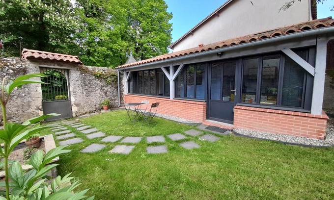 Saint-Sebastien-sur-Loire Bed & Breakfast | L'Inattendu