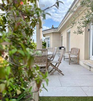 Colombier - Champ de Mars Apartment | L'Isly, Dernier étage en centre de Rennes avec terrasse de 50m2