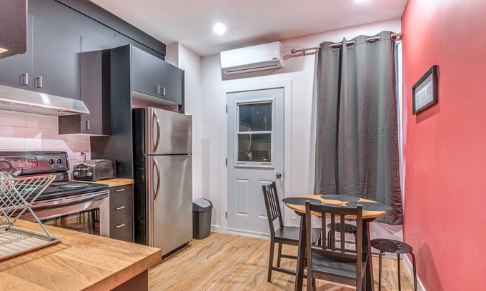 De Lorimier Apartment | L'Oasis du Mont-Royal - Near Parc Lafontaine