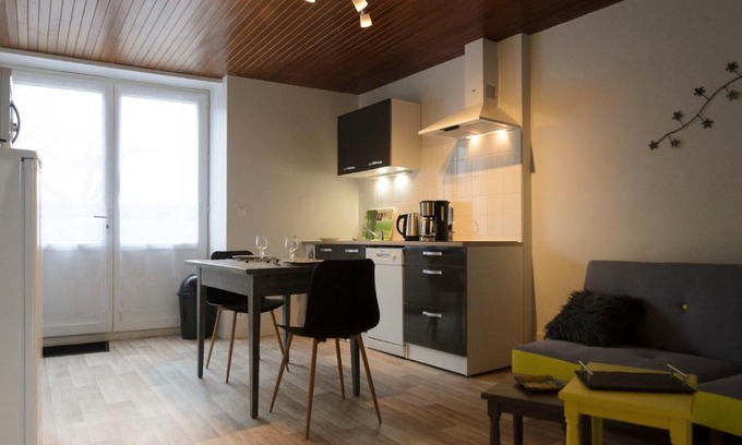Pont-de-Poitte House | L'Orée des Lacs (Appartement n°3)