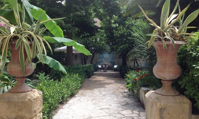 Lecce Historic Center Bed & Breakfast | L'Orangerie d'Epoque