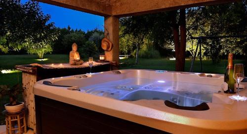 Orgon House | L'Orgalière Alpilles