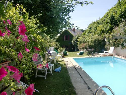 Saint-Nectaire House | L OUSTALOU MAISON D HOTES DE CHARME EN AUVERGNE PISCINE PRIVEE CHAUFFéE