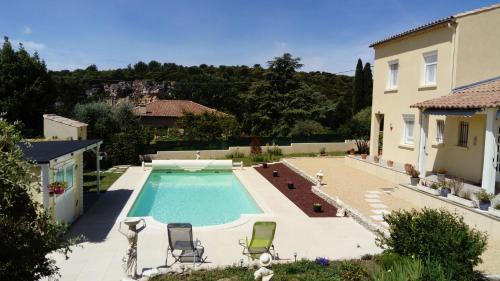 Bourg-Saint-Andeol Bed & Breakfast | l'oustau bonur