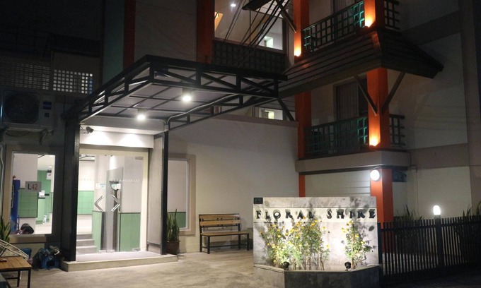 Bangkok Hotel | L42 Hostel