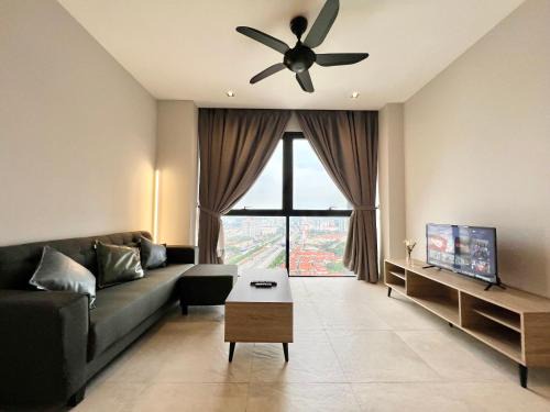 Tropicana Apartment | LA 1-10 Pax Cozy Home Tropicana 3Rooms 4QBeds Wifi&TV