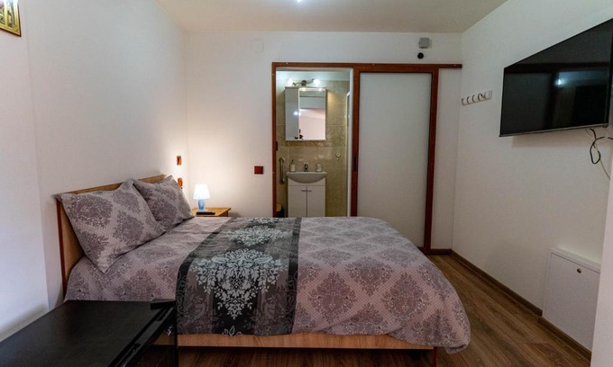 Hunedoara House | La Bebe 2 Beds