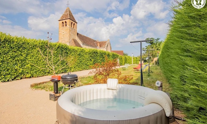 La Chapelle-de-Bragny House | La Belle Etable - LA CHAPELLE DE BRAGNY