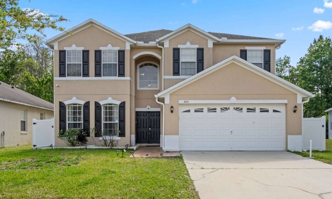 Vista East House | La Belle Onyx Retreat Home
