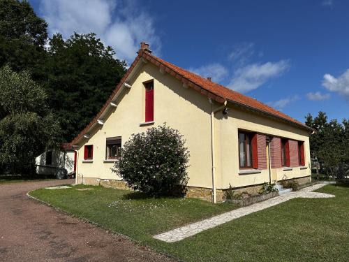 Saint-Julien-sur-Cher House | La Briquette