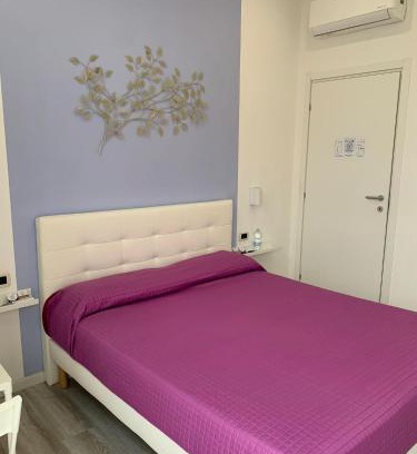 Sambuceto House | La Bussola Airport Affitta Camere