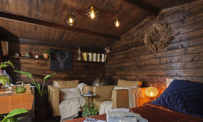 Le Puy-Saint-Bonnet Cabin | La Cabane de L'explorateur, à 15 Minutes du Puy Du Fou