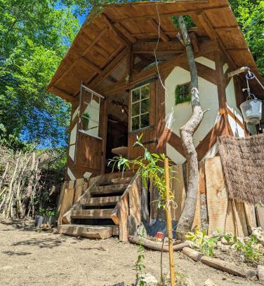 Pagny-sur-Morselle Other | La Cabane du Druide Karvalan