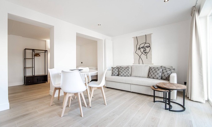 Zandvoort Apartment | La Casa Alba With Private Parking