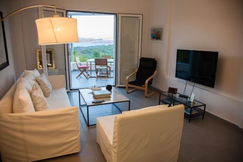 Paliki Apartment | La Casa Bianca