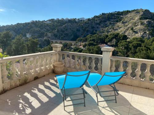Ensues-la-Redonne Apartment | La Casa Calanquaise - Mer à 250m accessible à pied - T2 Spacieux indépendant - Terrasse Ombragée