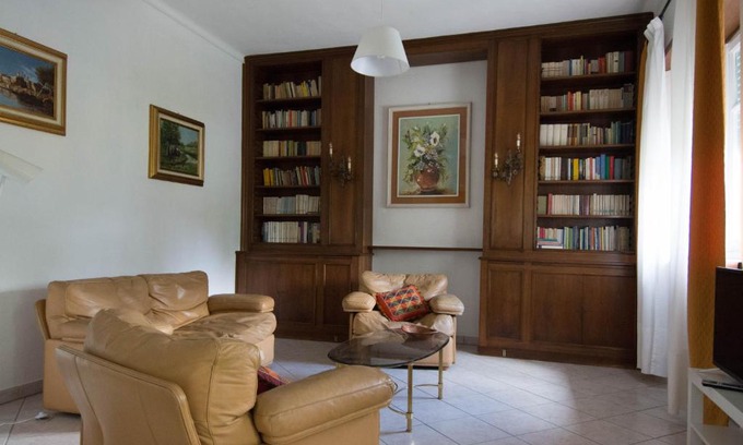 Sant'Ambrogio di Torino Apartment | La Casa di Bianca