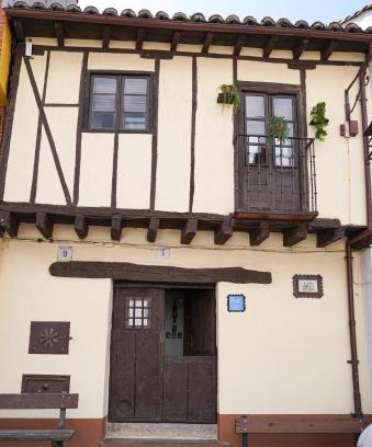 Arenas de San Pedro Apartment | La casa de la abuela Amalia