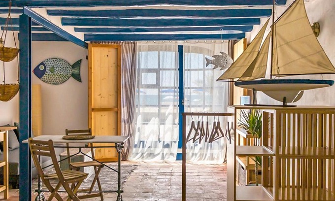Calafell Apartment | La casa de las barcas Suite a pie de playa