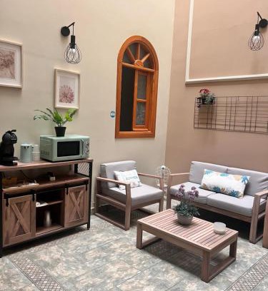 Caleta de Velez House | La casa de Lola
