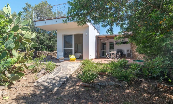 Tiriddo House | La Casa Dei Nonni by Interhome