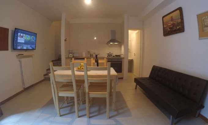 Summonte Apartment | La Casa del Campanile