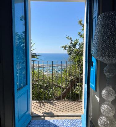 Capo d'Orlando House | La Casa del Nespolo - Exclusive Country Suites - Seaview Pool & Self Check-in