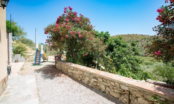 Patti House | La Casa Del Priore