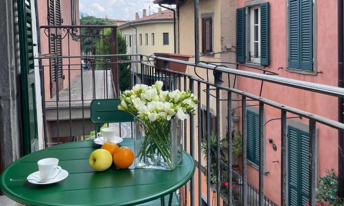 Sarnico Apartment | La casa di Cate
