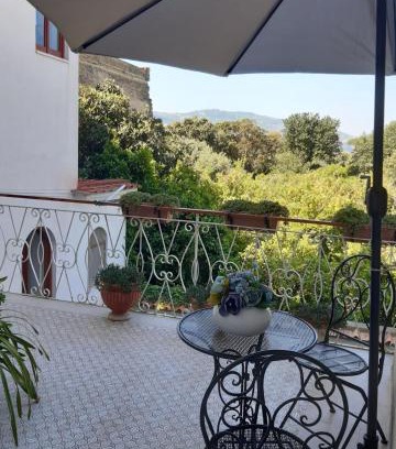Meta House | La casa di Rosa - Casa Vacanze