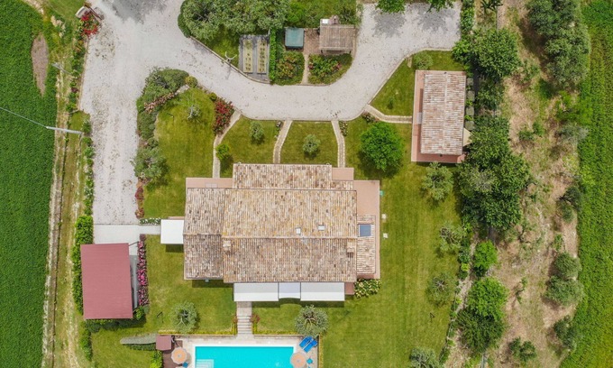 Orciano di Pesaro Apartment | La Casa in Campagna, 4 apartments with pool in Orciano, 20 minutes from the sea - apt. Il Padronale