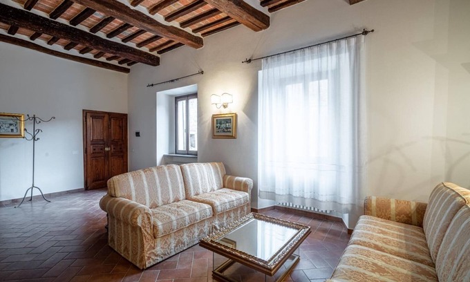 Panicale House | LA CASA IN PIAZZA