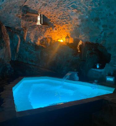 Pontremoli House | La Casa Medievale Suites e SPA