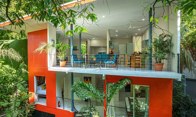 Manuel Antonio House | La Casa Roja - Pool, Walk to Beach & Restaurants