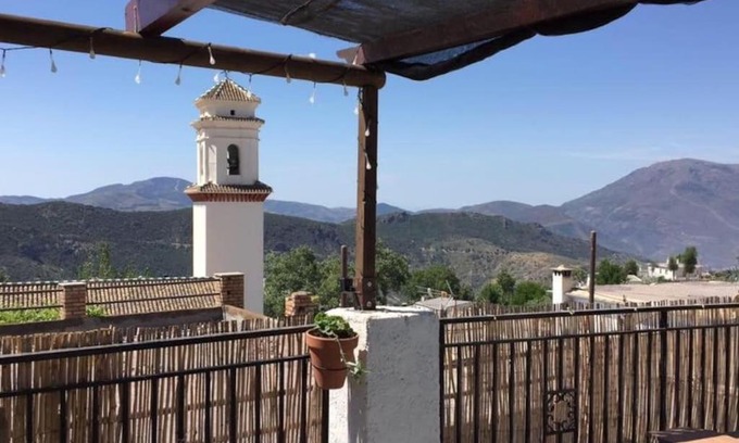 Pitres House | La casa rural de Paco y Ana