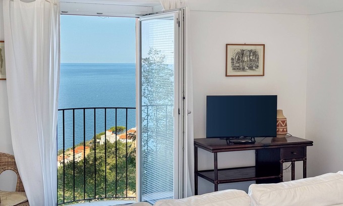 San Vito Chietino Apartment | La Casa Sul Mare - Vista epica nel cuore del borgo