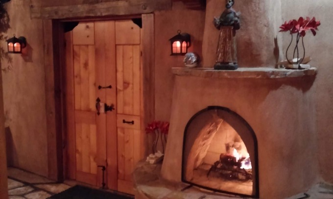 Marathon House | La Casa Vieja - Adorable Hideaway In Marathon, Texas