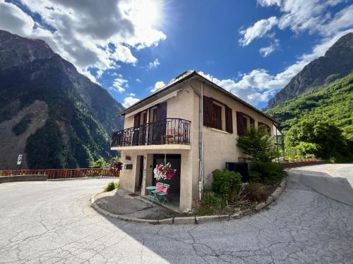 Venosc Apartment | La Cascade, Venosc - Les 2 Alpes