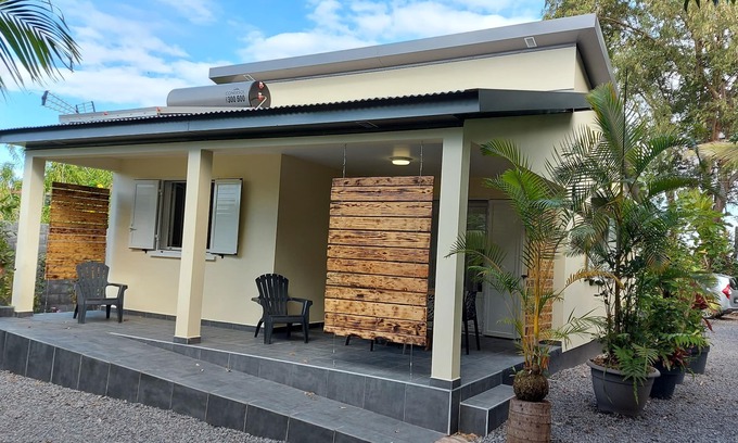 Saint-Andre House | La Case Floria2 - Holiday home in an exotic garden