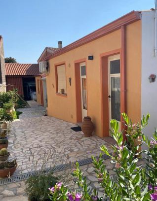 Baratili San Pietro Apartment | La Casetta