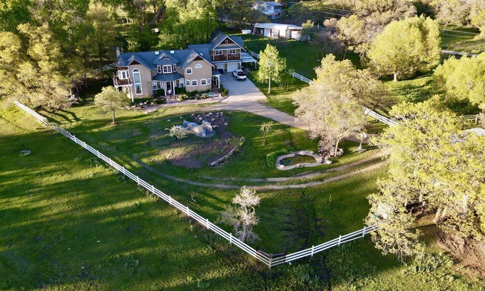 Arroyo Seco House | La Casita - a writer's cottage