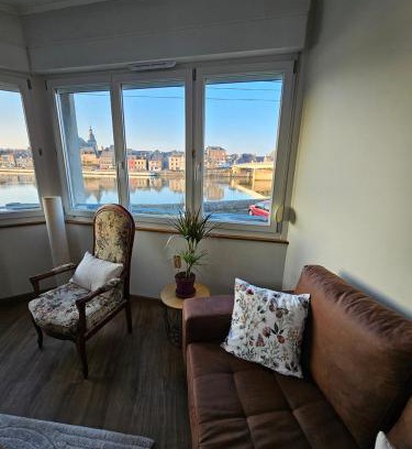 Givet Apartment | La CharMeuse