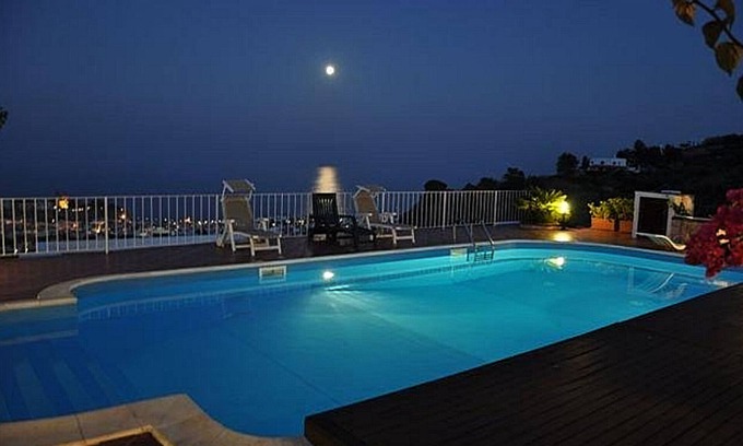 Monte Gallina House | La Chiara panoramic and suggestive house with swimming pool in Lipari