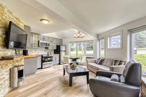 Mont-Tremblant Pedestrian Village Apartment | La Chouette Ski out Condo on the Voyageur Trail