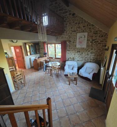 La Crouzille Hotel | La claie des champs