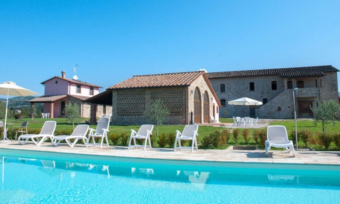 Montelovesco Apartment | La Collina del Sole - Ground Floor Apartment for 5 Guests