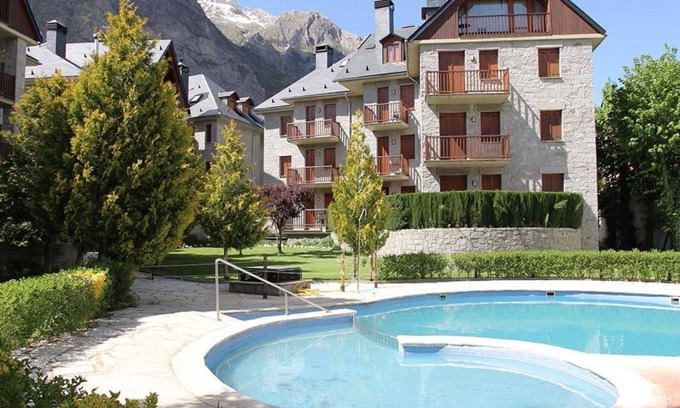 Benasque Apartment | La Coma de Alba, located in the town of Benasque