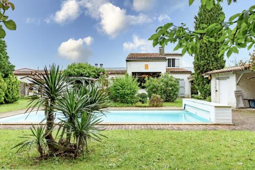 Marsac-sur-l'Isle House | La Combe Aux Loups-Maison