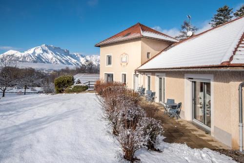 Saint-Bonnet-en-Champsaur Bed & Breakfast | "La Combe Fleurie" Appartements & Chambres