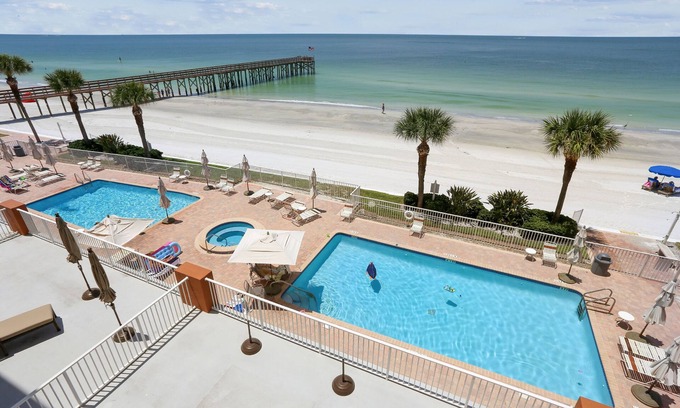 Redington Beach Condo | La Contessa - Gorgeous beach front condo with amazing updates and amenities!